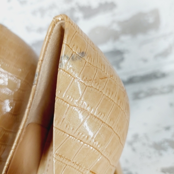 Gianni Bini Croc Print Slip On Tan Leather Platform High Heels V362 - Picture 6 of 12